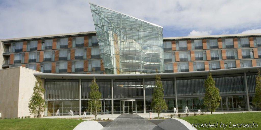 Pillo Hotel & Leisure Club Ashbourne Exteriör bild