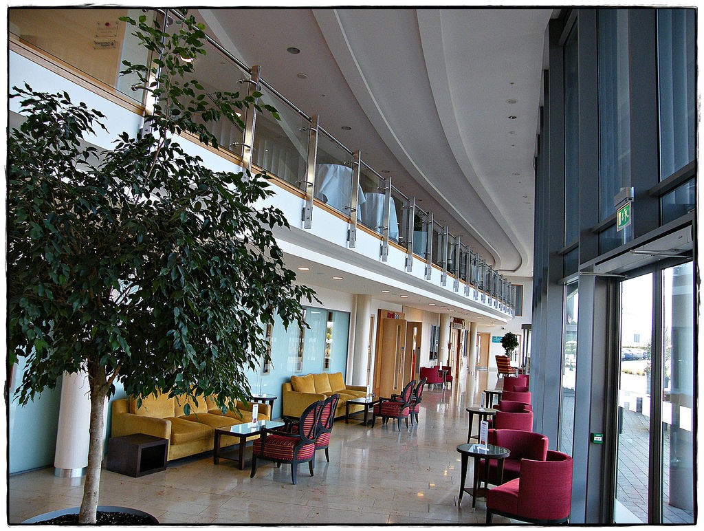 Pillo Hotel & Leisure Club Ashbourne Exteriör bild