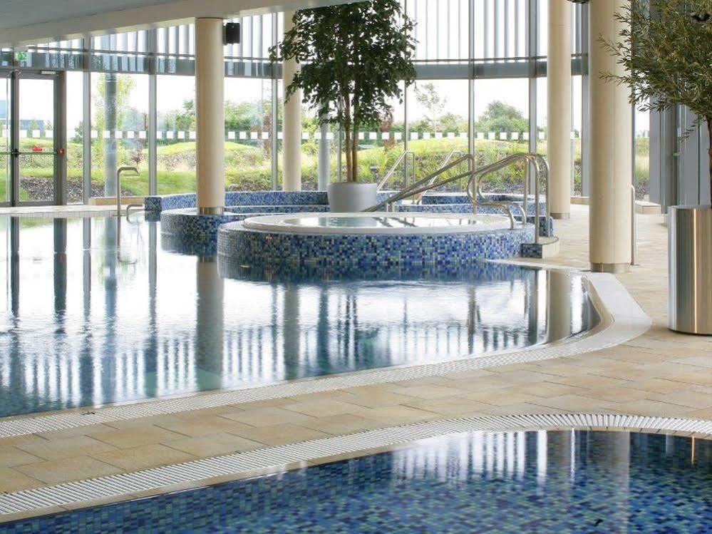 Pillo Hotel & Leisure Club Ashbourne Exteriör bild